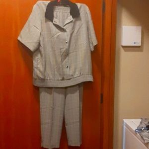 Plaid design vantage pants suit